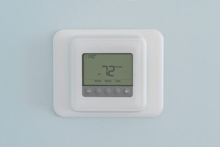 What Should I Program My Thermostat To When I’m On Vacation?